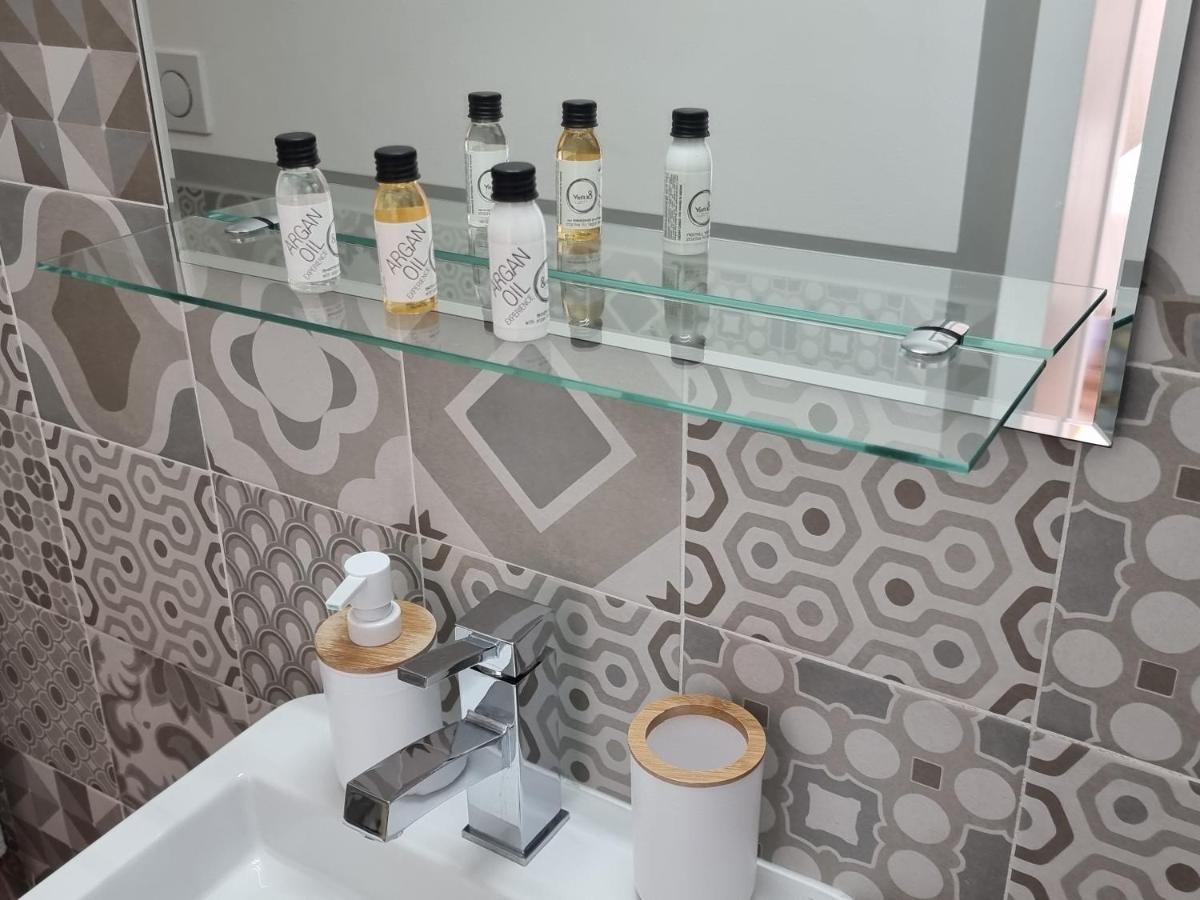 Giulia Butterfly Apartment เบตตอลเล ภายนอก รูปภาพ